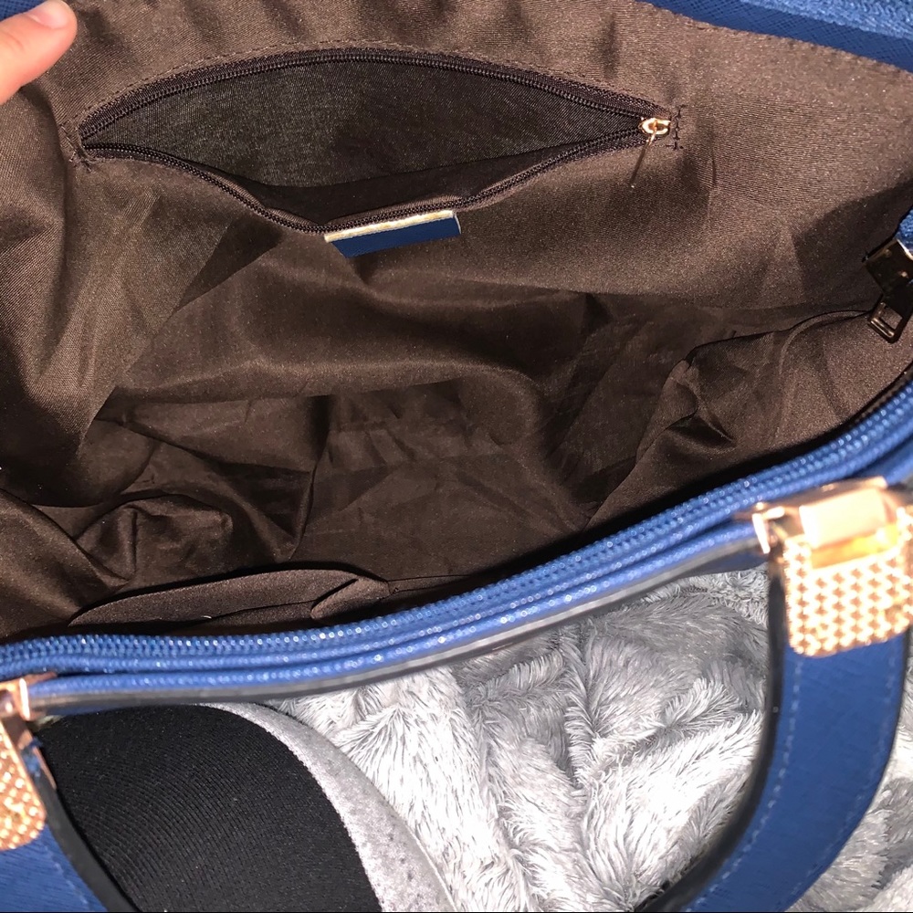 Handbag - Picture 7 of 7